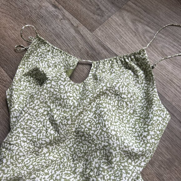 Green & White Abercrombie & Fitch Keyhole Dress size M - Picture 11 of 12